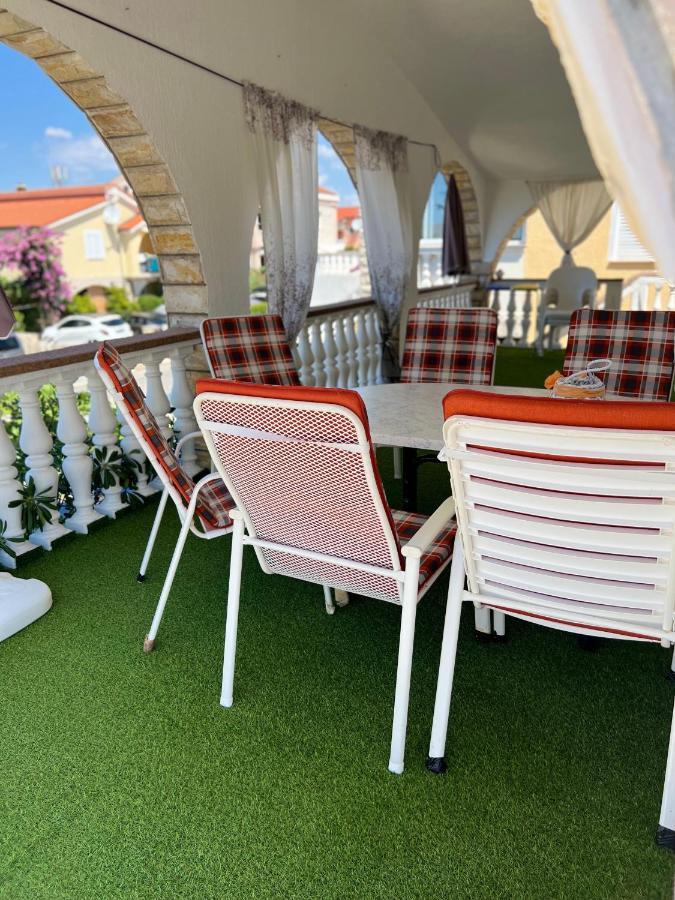 Apartman Tunja Vir Bagian luar foto